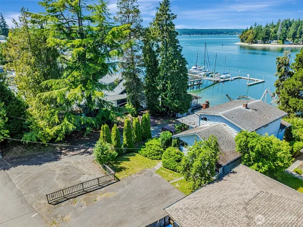 1954 NE Grandview Boulevard, Keyport, WA 98345