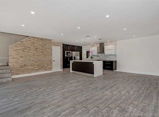 648 Kensington Pl, Wilton Manors, FL 33305