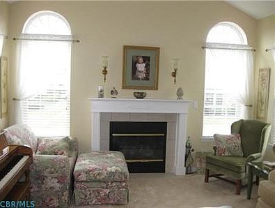 3rd image of 165 Reddington Village Ln