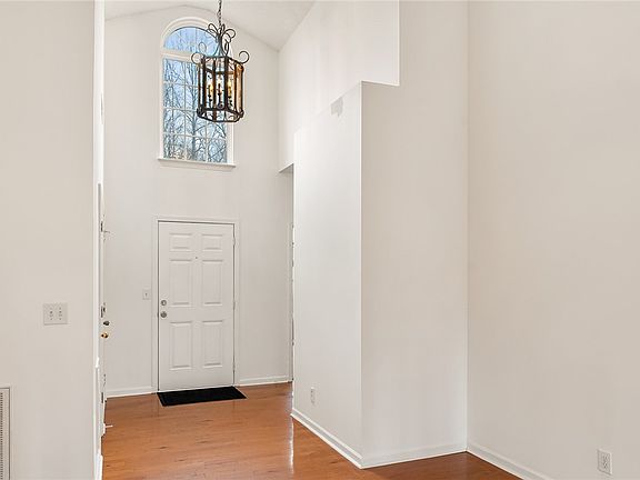5th image of 420 N Sweetwater Hills Dr