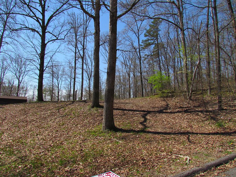 1st image of Parkway Dr
