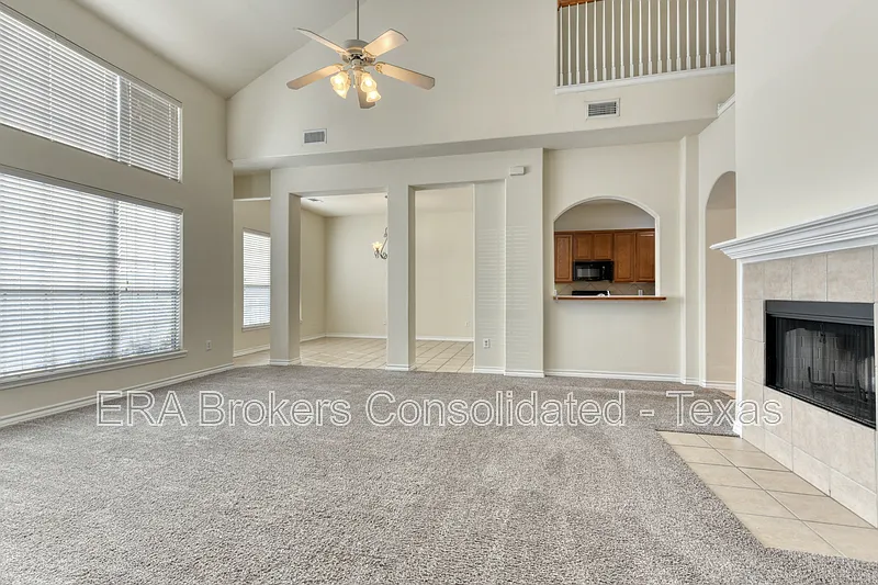 2 bed, 2.5 bath, 1854 sqft, $2,150 — Photo 4