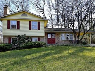 9609 Center St, Vienna, VA 22181