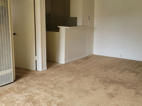 5th image of 1833 W Sallie Ln #3