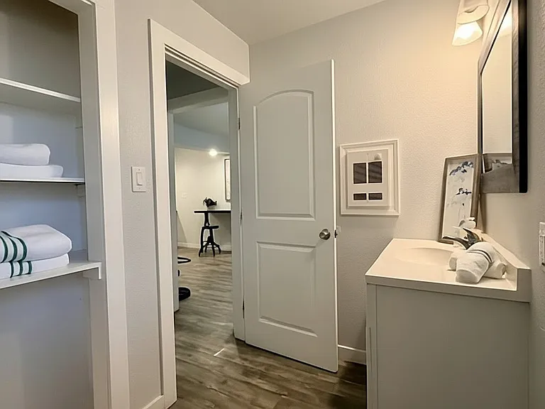 10654 Heizer Dr #6 — Photo 11