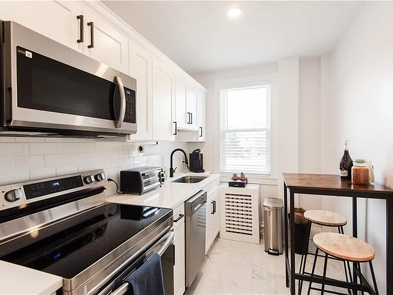 131 Broadway St #2 — Photo 15