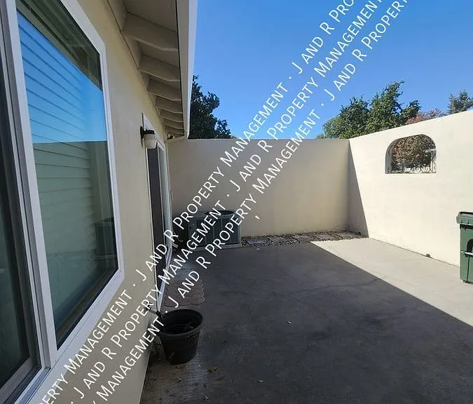 18 Miranda Ct — Photo 11