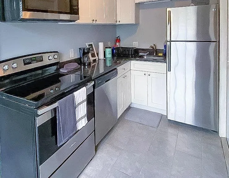 1105 N Hampton Ave #1105 — Photo 1