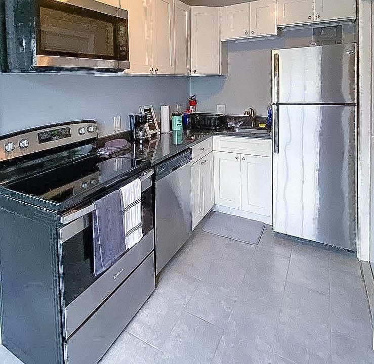 1st image of 1105 N Hampton Ave #1105