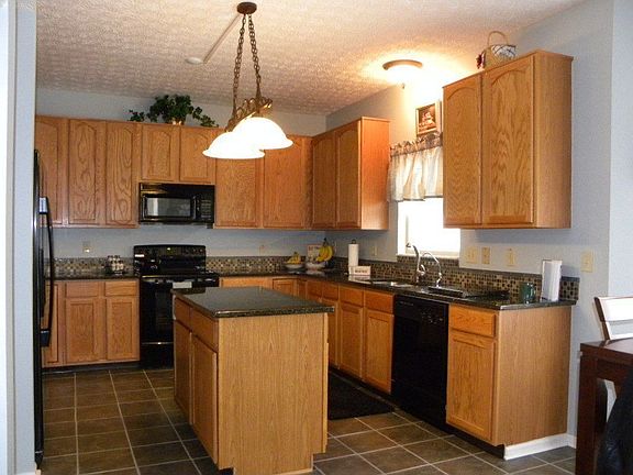 4th image of 9016 Lupine Dr