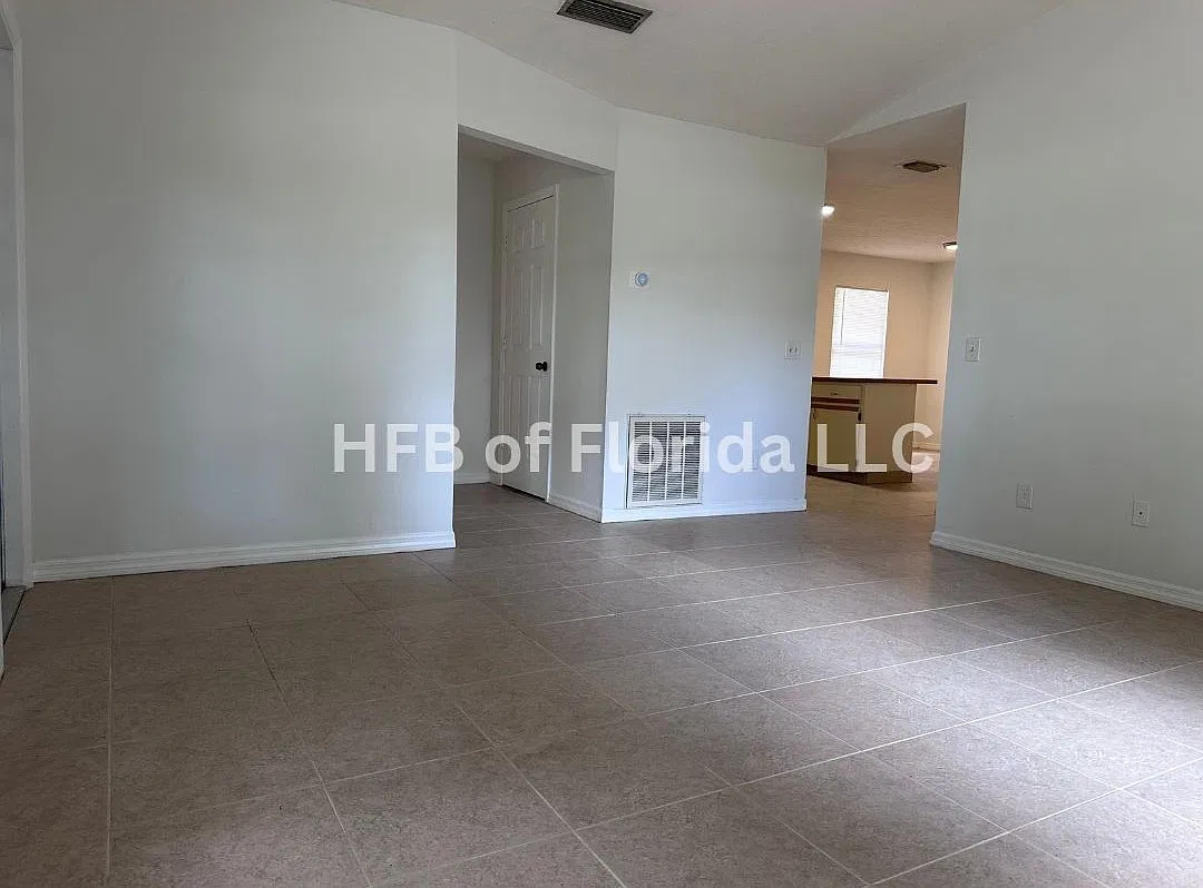 26 45th Ave — Photo 4