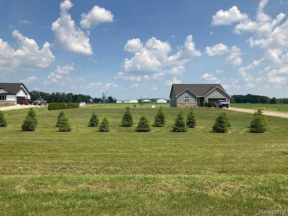 8565 Dryden Rd, Almont, MI 48003 | Zillow