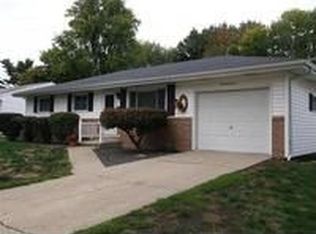 617 Sandusky St, Jacksonville, IL 62650