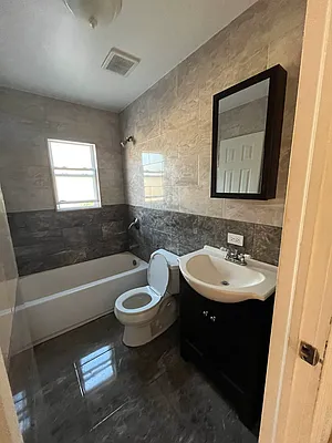 Rented by John R. Real Estate | media 8