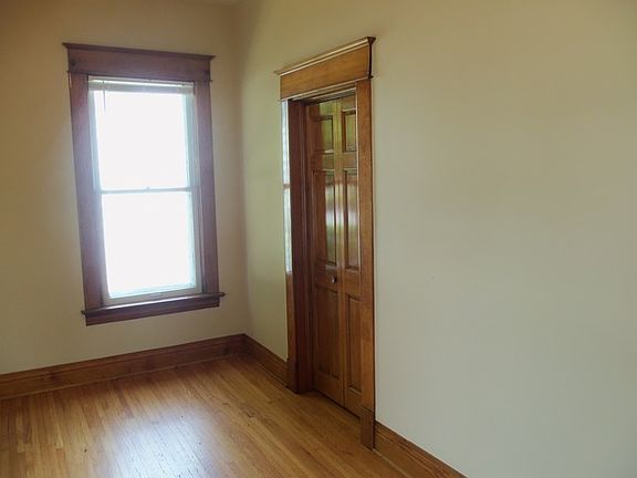 4th image of 1225/29 Grant St