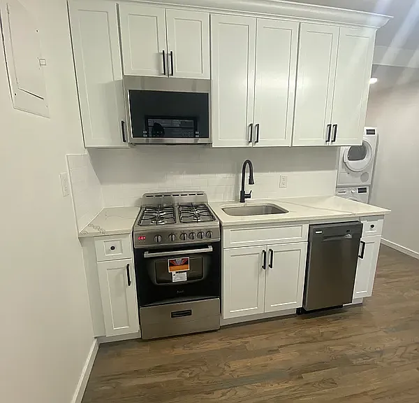 92 Court St #3 — Photo 1