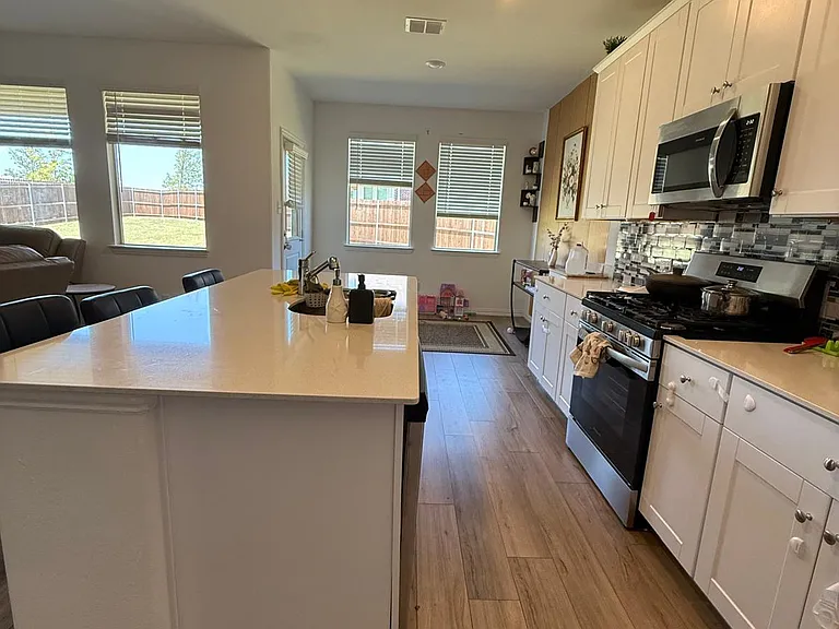 8432 Butterfly Ln — Photo 13