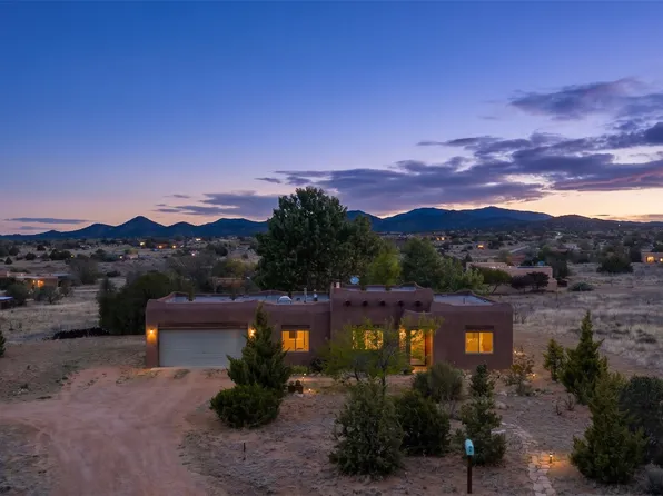 5 Eldorado Pl, Santa Fe, NM 87508