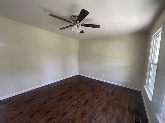 2nd image of 4204 Pamela Dr