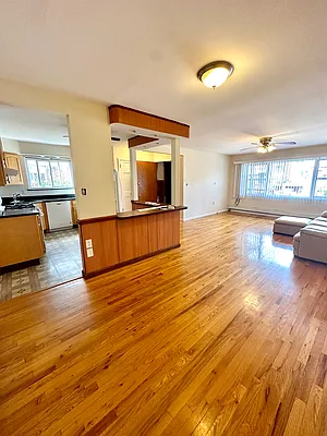 Rented by Luxian International Realty LLC | media 9