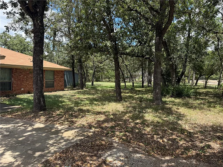 5196 Gary Rd — Photo 2