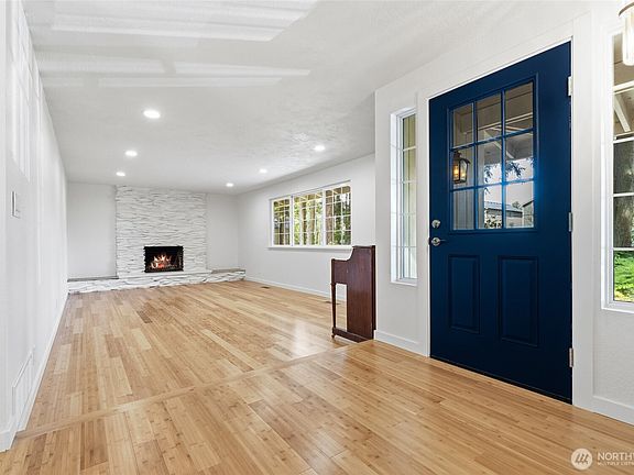 5th image of 7602 182nd Street E