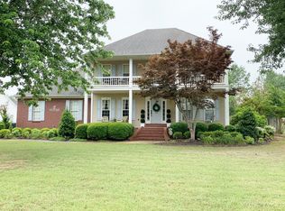 106 Afton Dr, Corinth, MS 38834