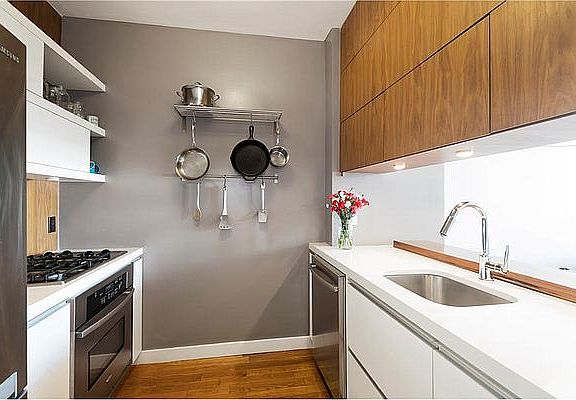 3rd image of 214 Green St #6A