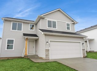 2909 Yordi Dr, Norwalk, IA 50211