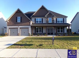 1704 Eagle Hill Rd, Fayetteville, NC 28312
