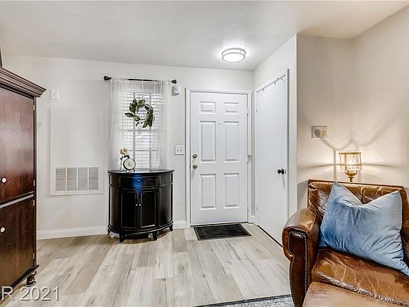 4th image of 3150 Soft Breezes Dr APT 1187