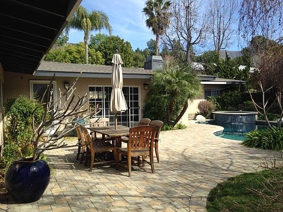 3rd image of 5066 Fallhaven Ln