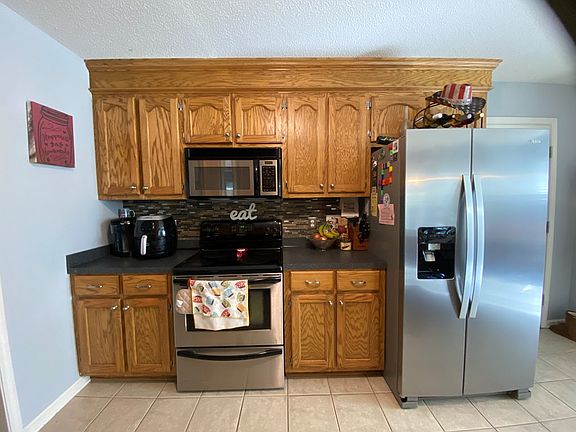 2nd image of 398 Trailwood Dr