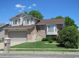 2808 W 4400 S, Roy, UT 84067