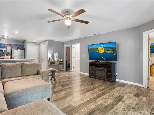 100 Osage Hills Rd #502, Lake Ozark, MO 65049