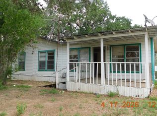 210 Colwell, Pleasanton, TX 78064