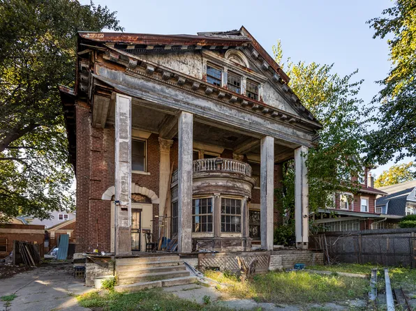 1000 Ocean Avenue image 1 of 7