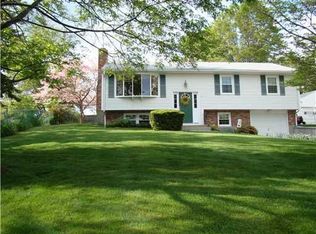 10 Fairhaven Rd, Cumberland, RI 02864