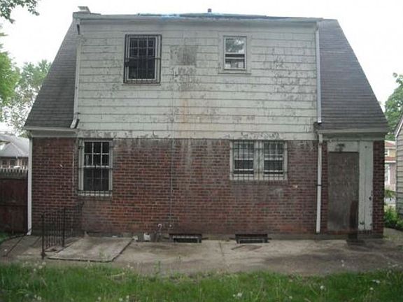 2nd image of 61 W Clinton Ave