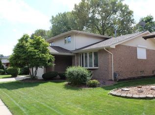 9802 S Beverly Ave, Chicago, IL