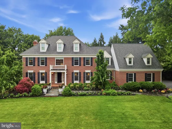 20016 Belle Chase Dr, Gaithersburg, MD 20882