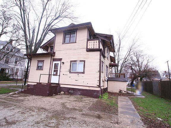 5th image of 103 E Polk St