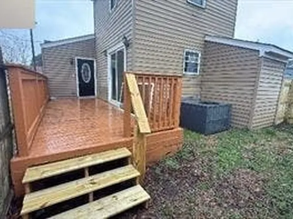 1800 Portlock Rd, Chesapeake, VA 23324