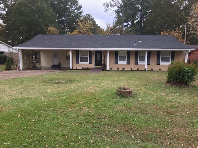 1st image of 165 Sweetbay Dr