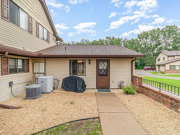 2nd image of 151 96th Ln NE