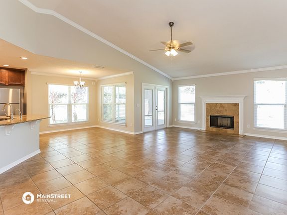 3rd image of 739 Sunken Meadow Ln #1
