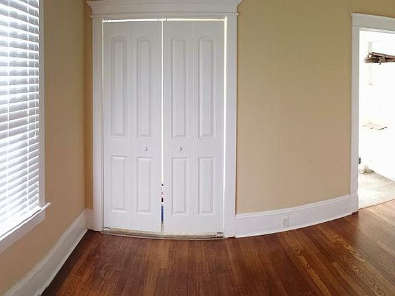2nd image of 124 W Cherokee Ave #A