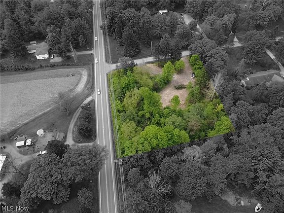 3rd image of 8460 Ridgewood Ln