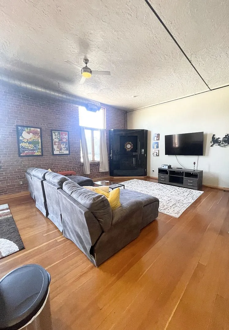 Building Photo - 115 N Tejon St #B