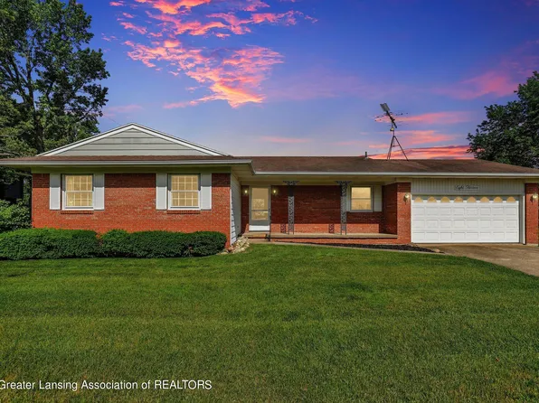 813 London Dr, Lansing, MI 48917